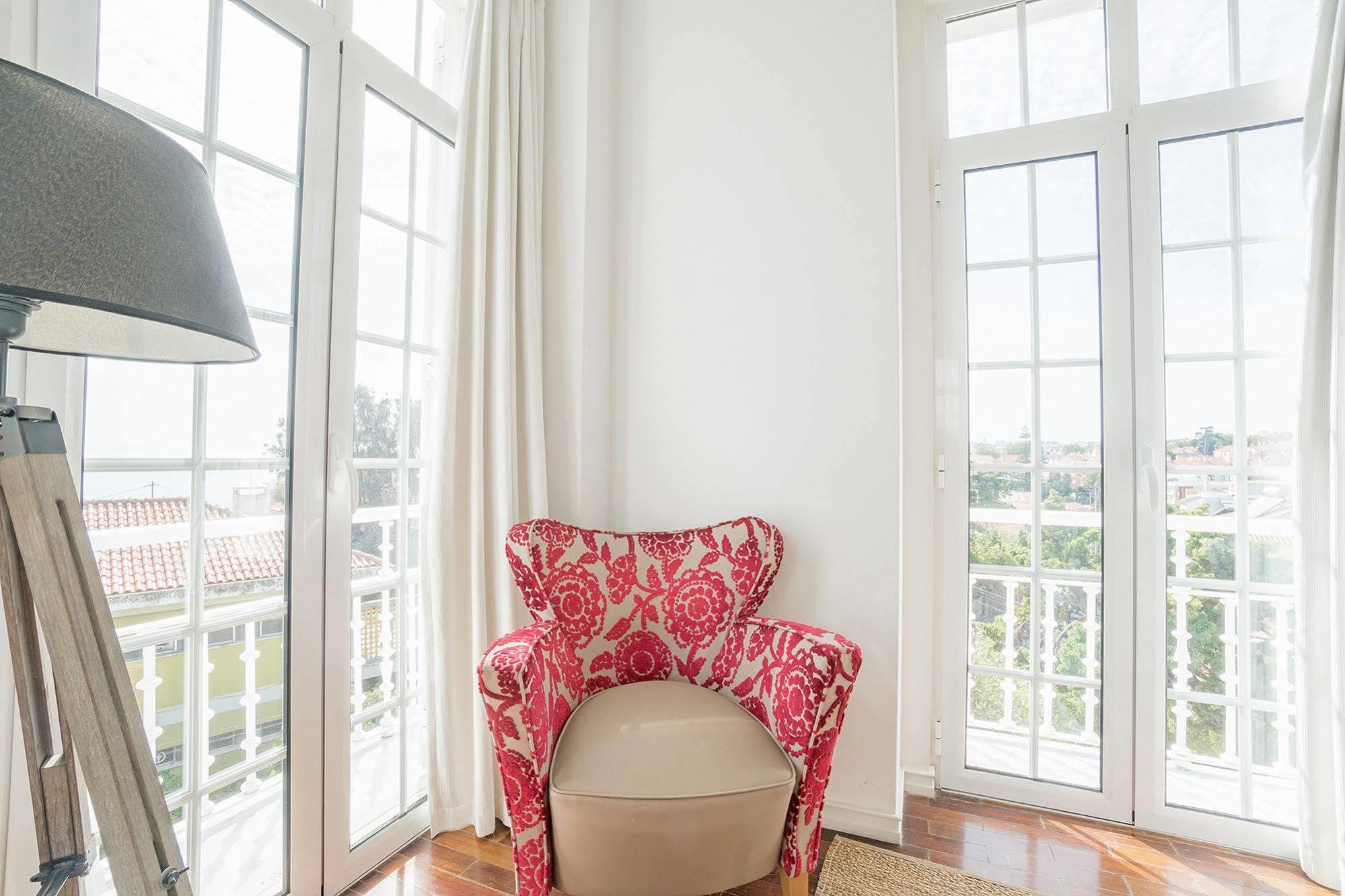 Blue Boutique Hostel & Suites Estoril Exterior photo